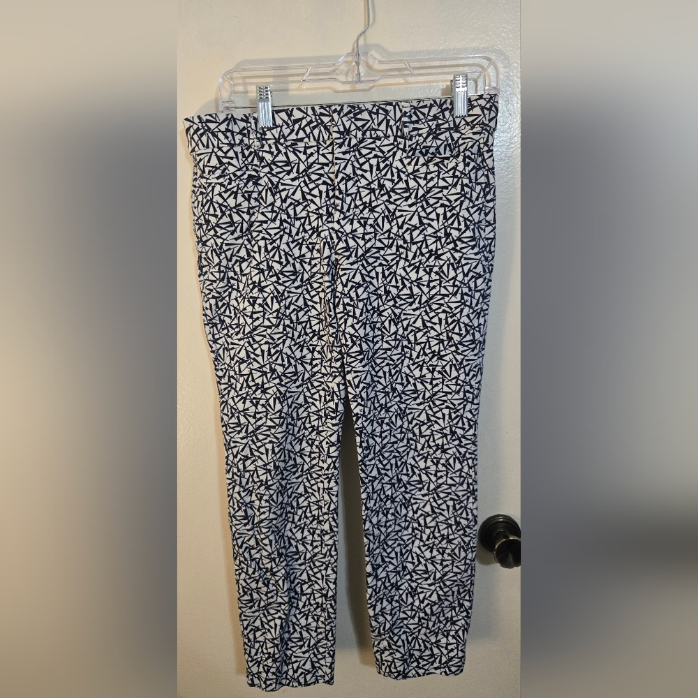 Banana Republic Blue and White Patterned Top